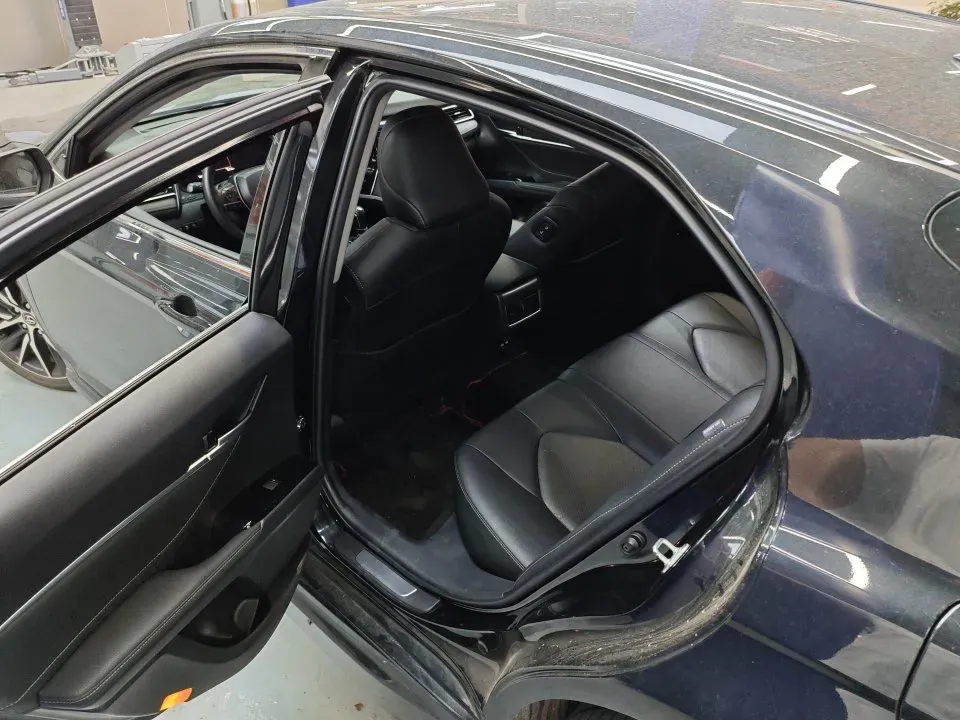2021 Toyota Camry 2.5L 209HP L4 8AT,autocango,china used car exporter,china ev exporter,chinese used car exporter,chinese used ev exporter