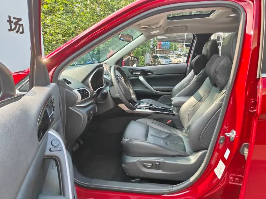 2019 Mitsubishi Eclipse Cross 1.5T 170HP L4 CVT,autocango,china used car exporter,china ev exporter,chinese used car exporter,chinese used ev exporter