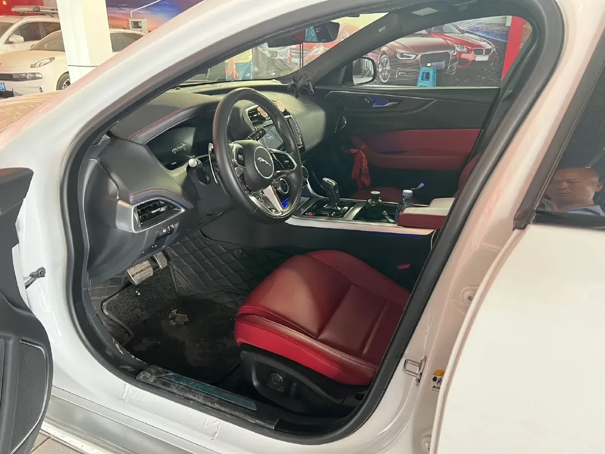 2023 Jaguar XEL 2.0T 250HP L4 8AT,autocango,china used car exporter,china ev exporter,chinese used car exporter,chinese used ev exporter