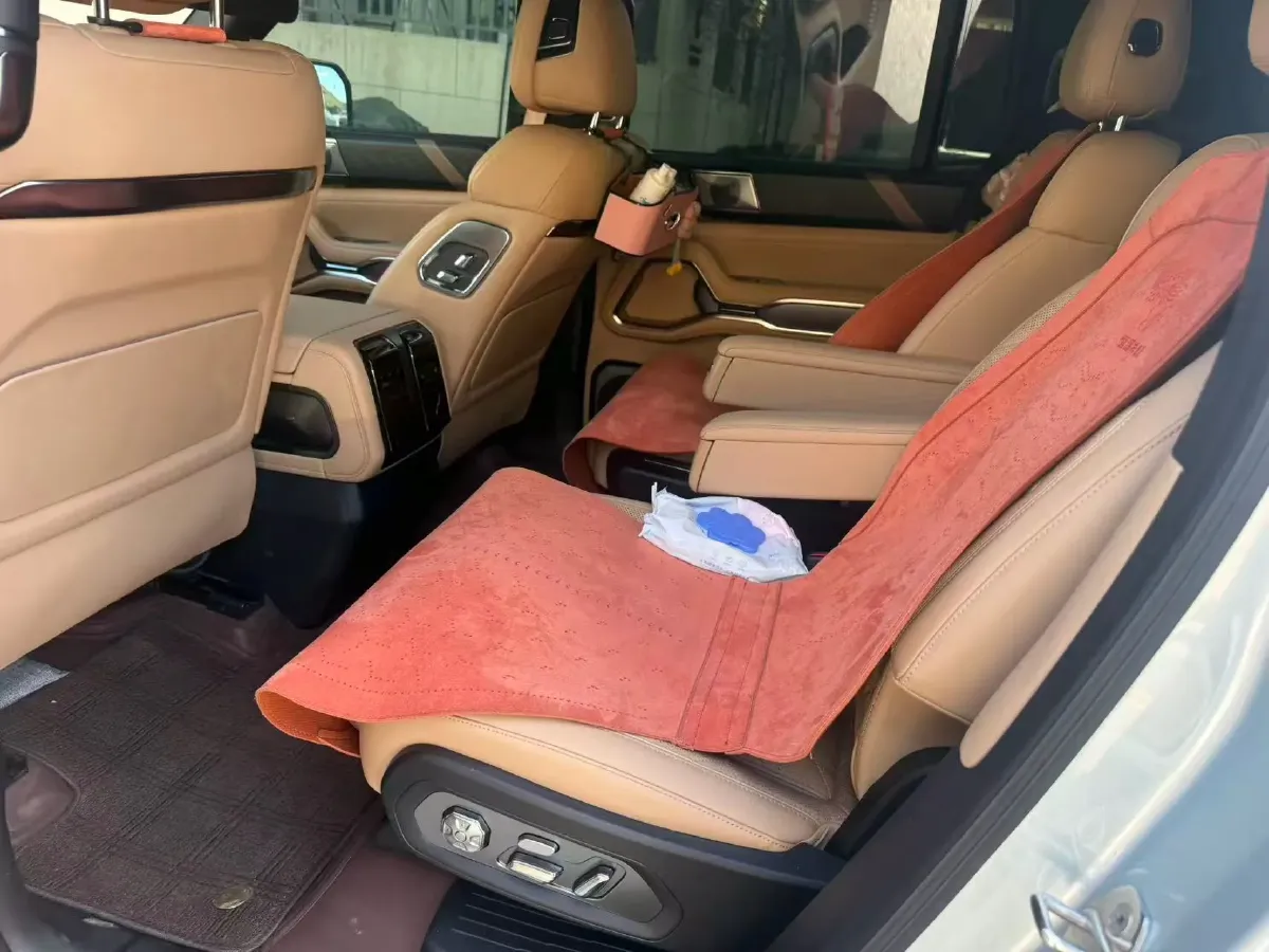 2025 FangChengBao Bao 8 2.0T 245HP L4 E-CVT PHEV 36.8KWH,autocango,china used car exporter,china ev exporter,chinese used car exporter,chinese used ev exporter