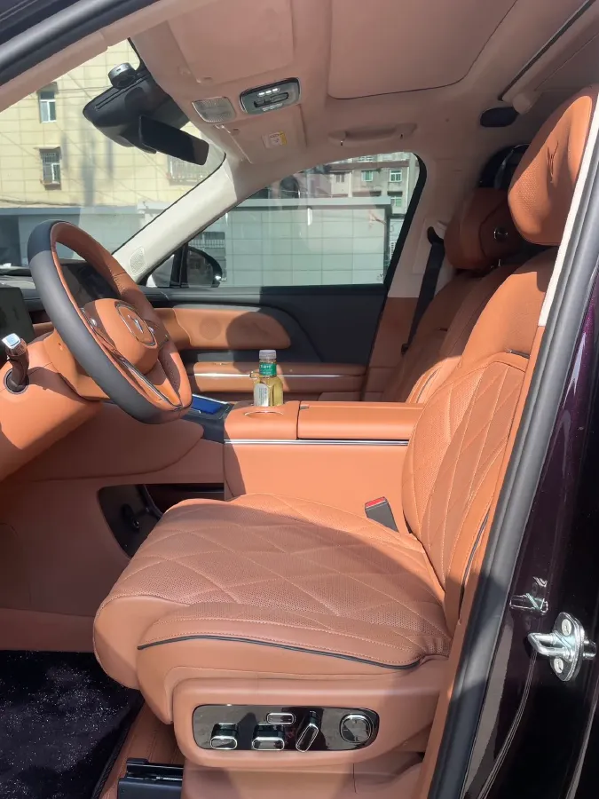 2026 Voyah TaiShan 1.5T 150HP L4 PHEV,autocango,china used car exporter,china ev exporter,chinese used car exporter,chinese used ev exporter