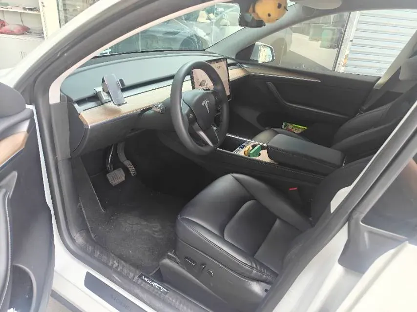 2022 Tesla Model Y BEV 60KWH,autocango,china used car exporter,china ev exporter,chinese used car exporter,chinese used ev exporter