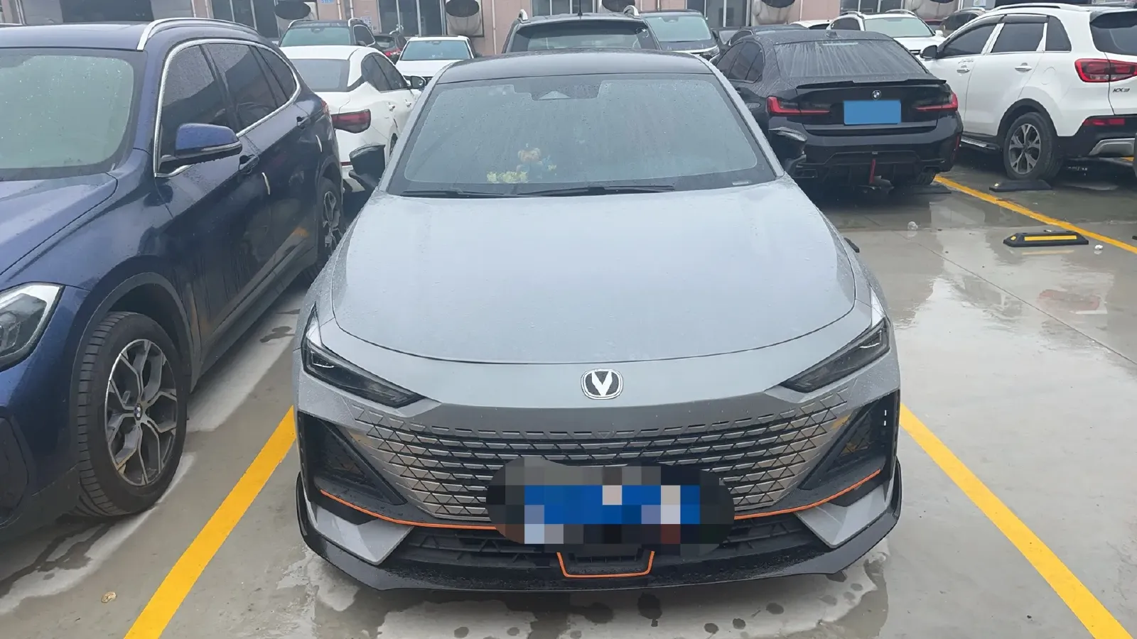 2023 ChangAn UNI-V 1.5T 188HP L4 7DCT,autocango,china used car exporter,china ev exporter,chinese used car exporter,chinese used ev exporter