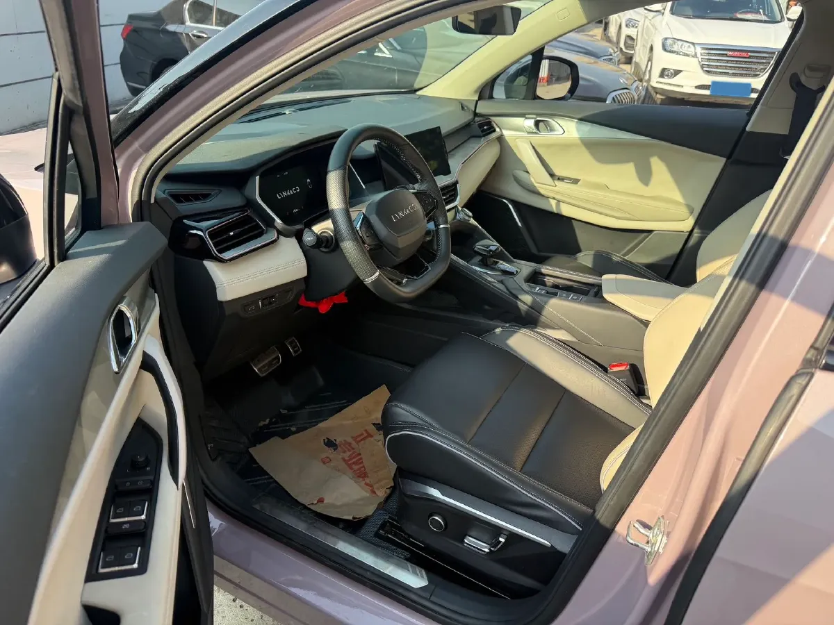 2020 LYNK&CO 06 1.5T 177HP L3 7DCT,autocango,china used car exporter,china ev exporter,chinese used car exporter,chinese used ev exporter