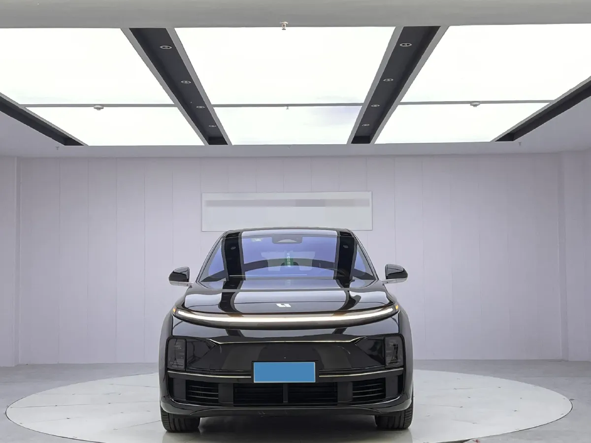 2023 Li L7 Range Extended 154HP REEV 40.9KWH,autocango,china used car exporter,china ev exporter,chinese used car exporter,chinese used ev exporter