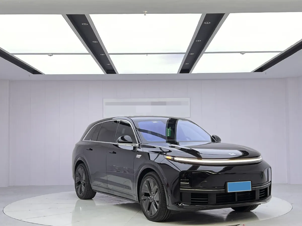 2023 Li L7 Range Extended 154HP REEV 40.9KWH,autocango,china used car exporter,china ev exporter,chinese used car exporter,chinese used ev exporter