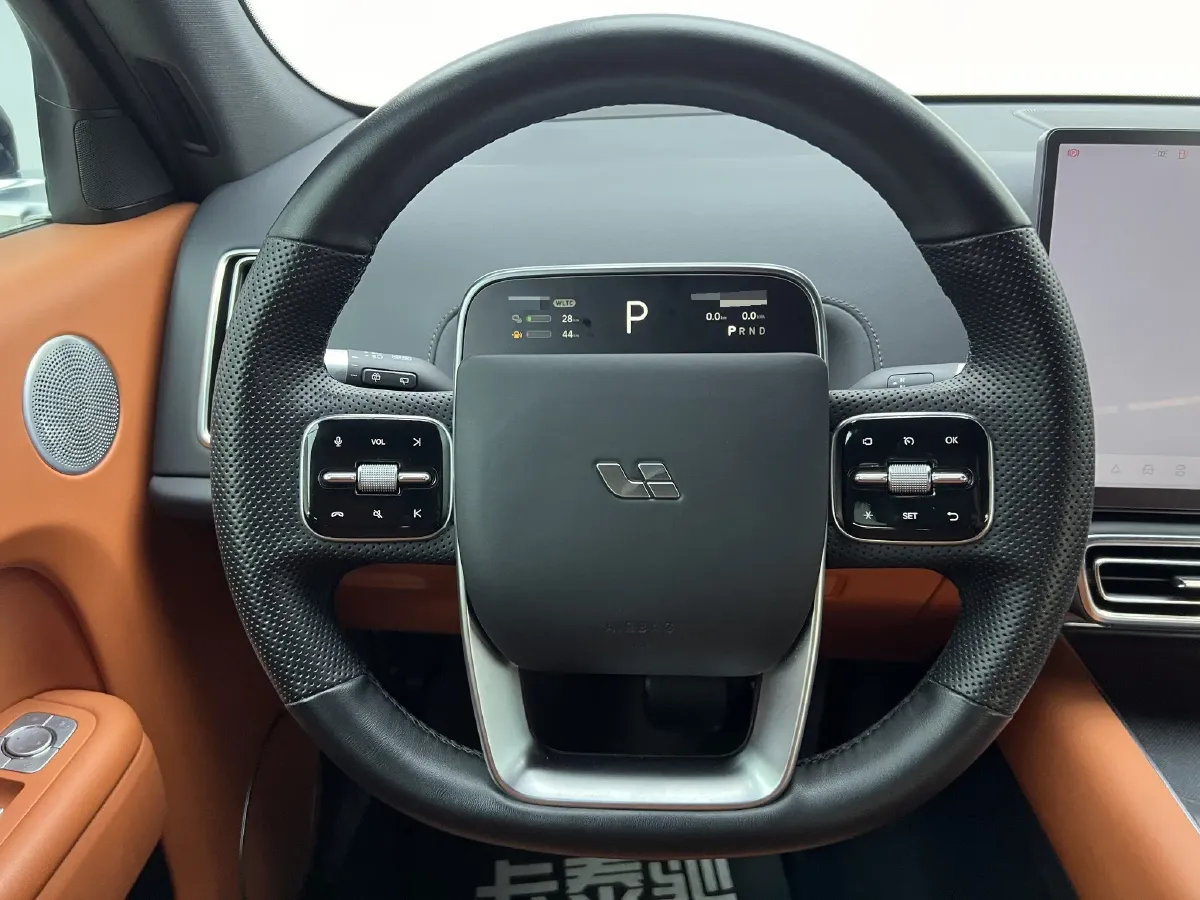 2023 Li L7 Range Extended 154HP REEV 40.9KWH,autocango,china used car exporter,china ev exporter,chinese used car exporter,chinese used ev exporter