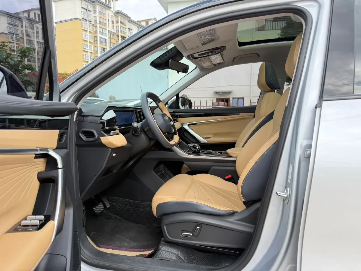 2023 Geely StarRay 1.5T 181HP L4 7DCT,autocango,china used car exporter,china ev exporter,chinese used car exporter,chinese used ev exporter
