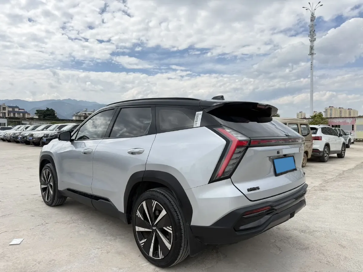 2023 Geely StarRay 1.5T 181HP L4 7DCT,autocango,china used car exporter,china ev exporter,chinese used car exporter,chinese used ev exporter