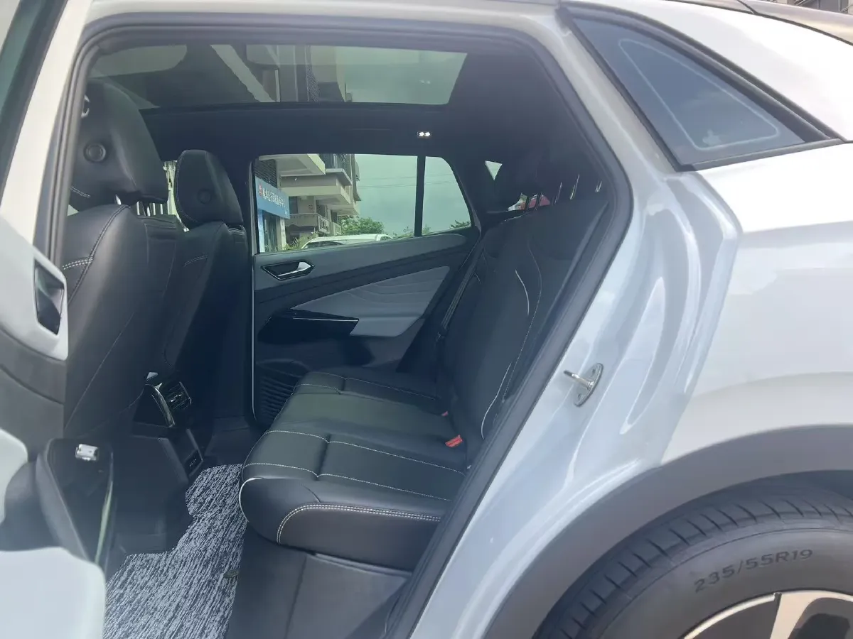 2022 Volkswagen ID.4 Crozz BEV 55.7KWH,autocango,china used car exporter,china ev exporter,chinese used car exporter,chinese used ev exporter