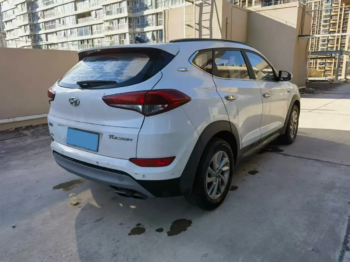 2015 Hyundai Tucson 1.6T 177HP L4 7DCT,autocango,china used car exporter,china ev exporter,chinese used car exporter,chinese used ev exporter