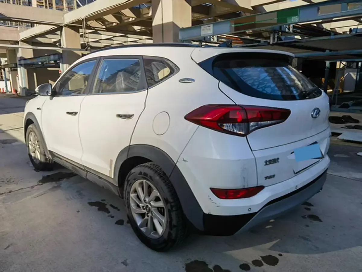 2015 Hyundai Tucson 1.6T 177HP L4 7DCT,autocango,china used car exporter,china ev exporter,chinese used car exporter,chinese used ev exporter