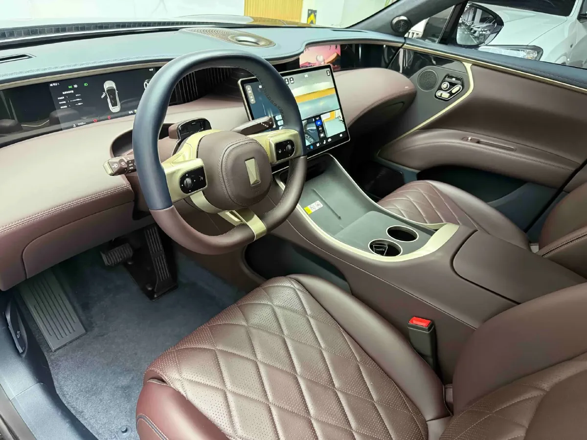 2025 Avatr 11 1.5T 156HP L4 REEV 39.05KWH,autocango,china used car exporter,china ev exporter,chinese used car exporter,chinese used ev exporter