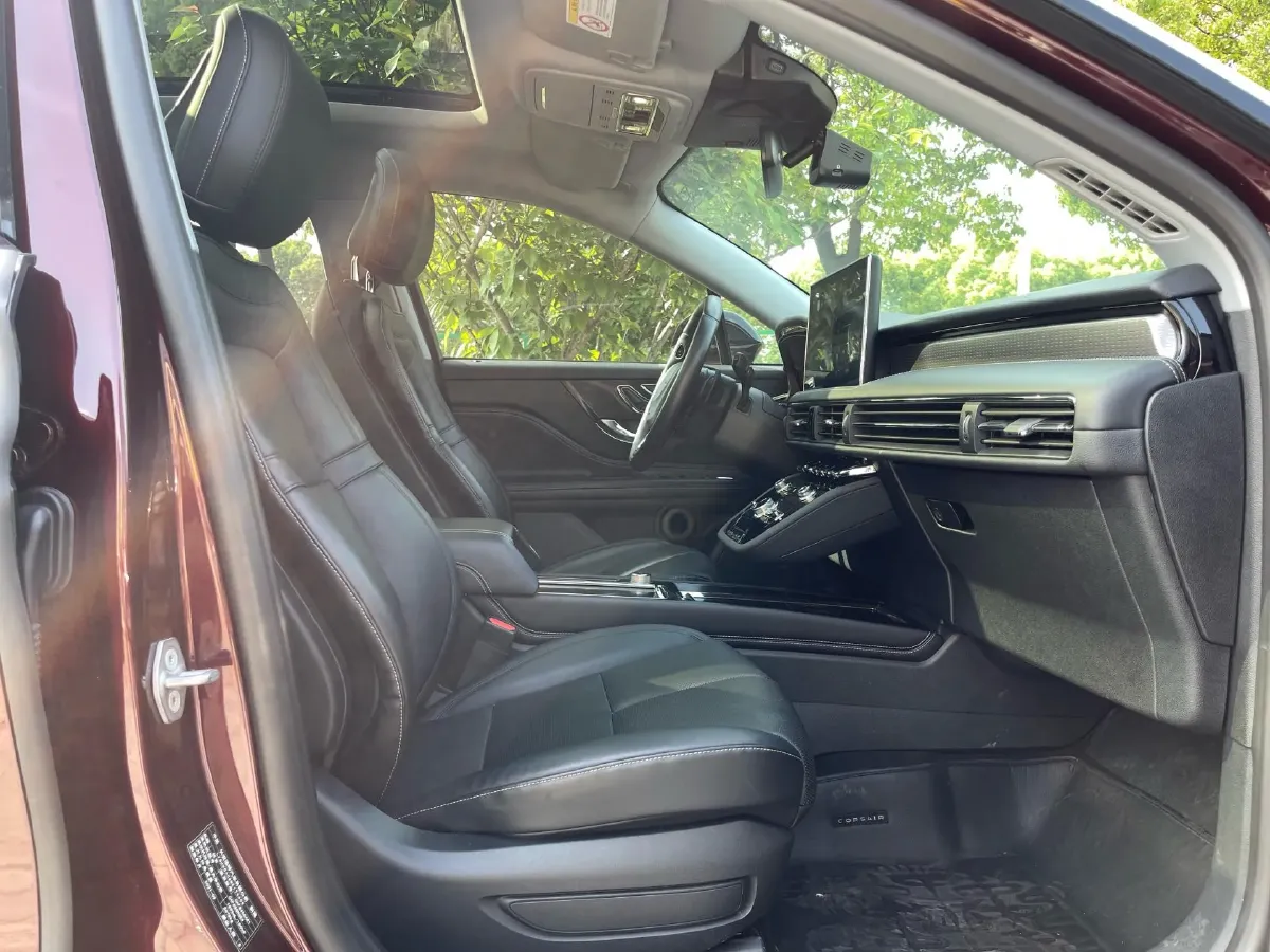 2021 Lincoln Corsair 2.0T 245HP L4 8AT,autocango,china used car exporter,china ev exporter,chinese used car exporter,chinese used ev exporter