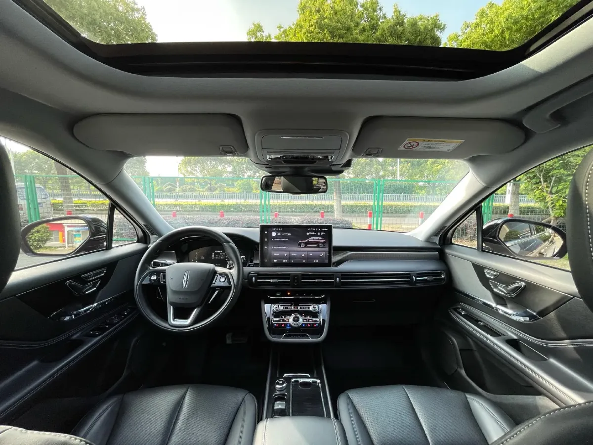 2021 Lincoln Corsair 2.0T 245HP L4 8AT,autocango,china used car exporter,china ev exporter,chinese used car exporter,chinese used ev exporter