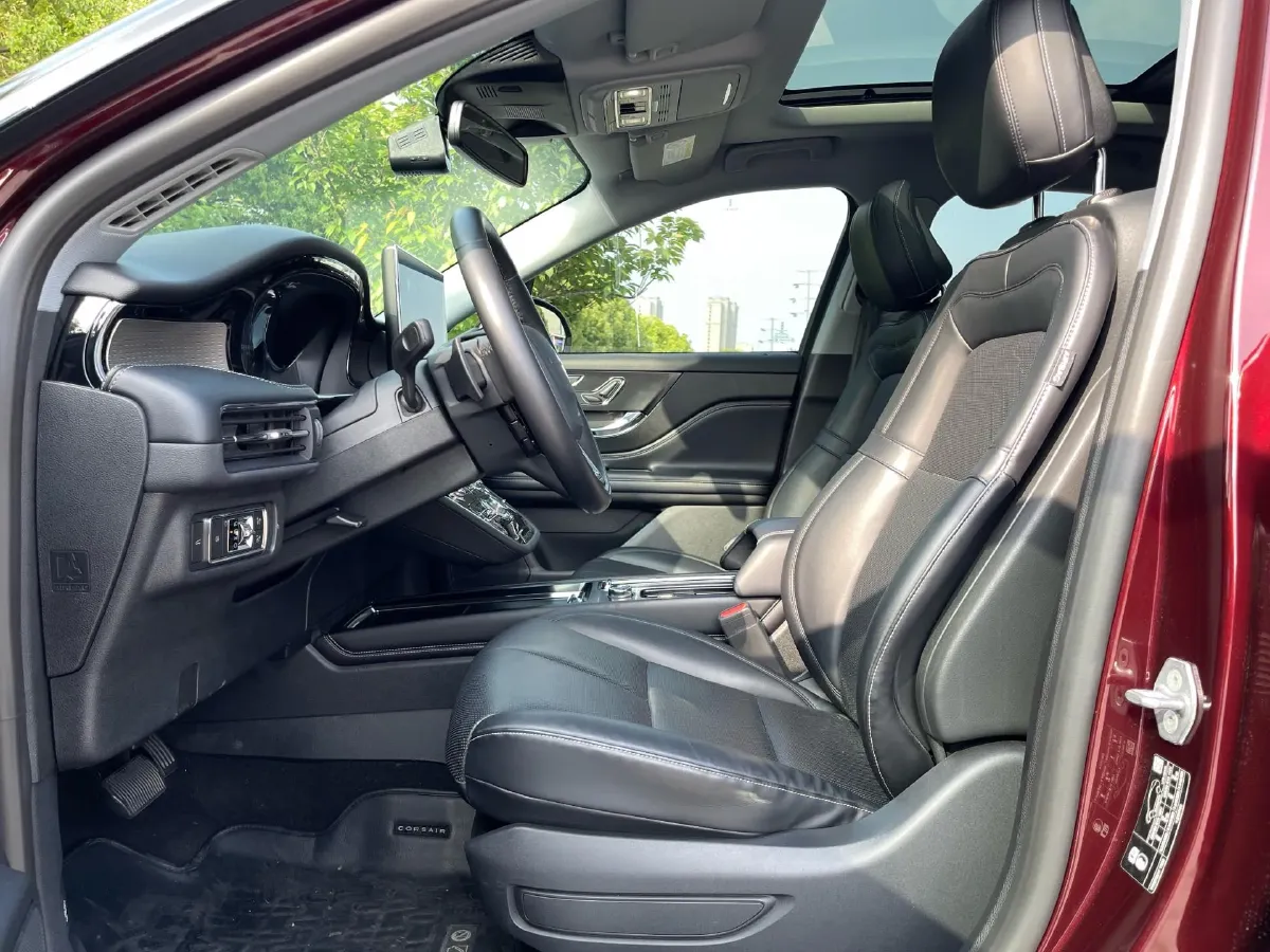 2021 Lincoln Corsair 2.0T 245HP L4 8AT,autocango,china used car exporter,china ev exporter,chinese used car exporter,chinese used ev exporter
