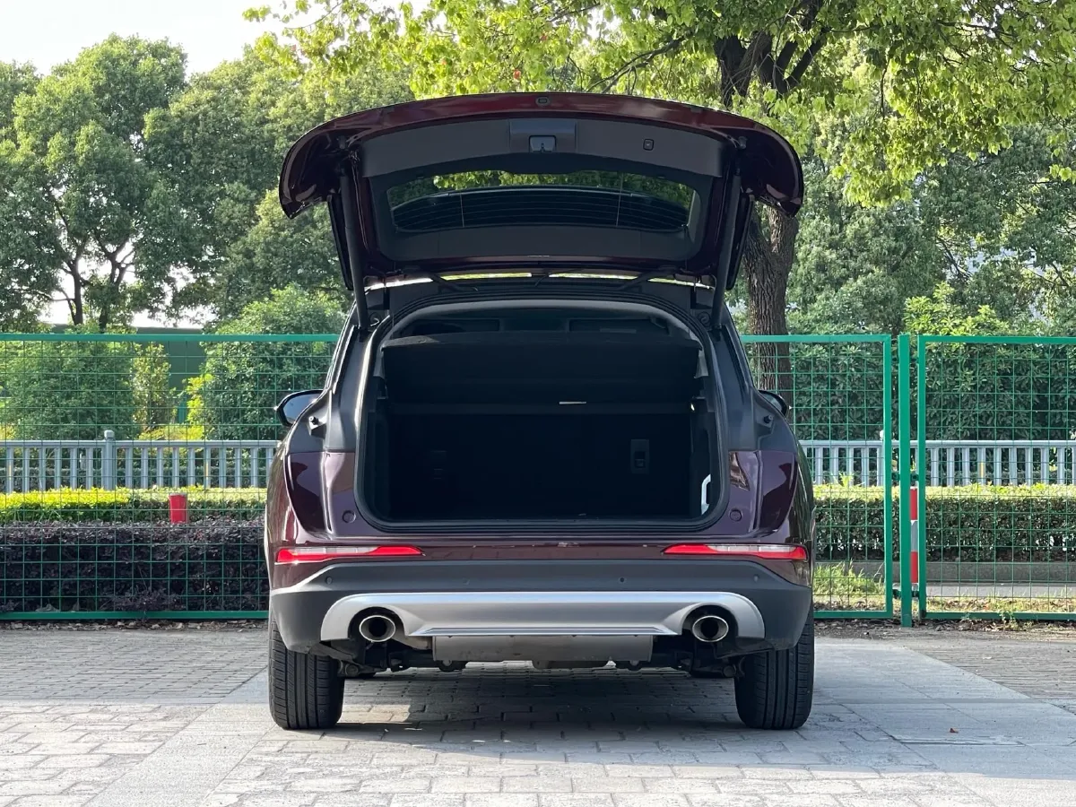 2021 Lincoln Corsair 2.0T 245HP L4 8AT,autocango,china used car exporter,china ev exporter,chinese used car exporter,chinese used ev exporter