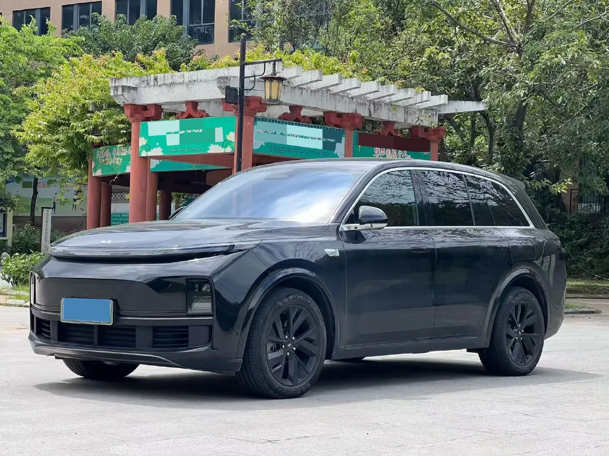 2023 Li L8 Range Extended 154HP REEV 40.9KWH,autocango,china used car exporter,china ev exporter,chinese used car exporter,chinese used ev exporter