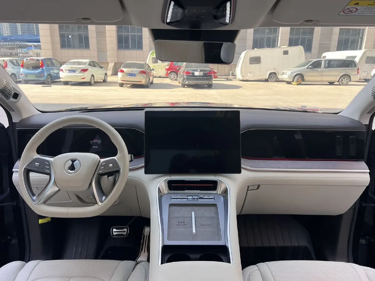2025 Denza DenzaN9 2.0T 207HP L4 E-CVT PHEV,autocango,china used car exporter,china ev exporter,chinese used car exporter,chinese used ev exporter