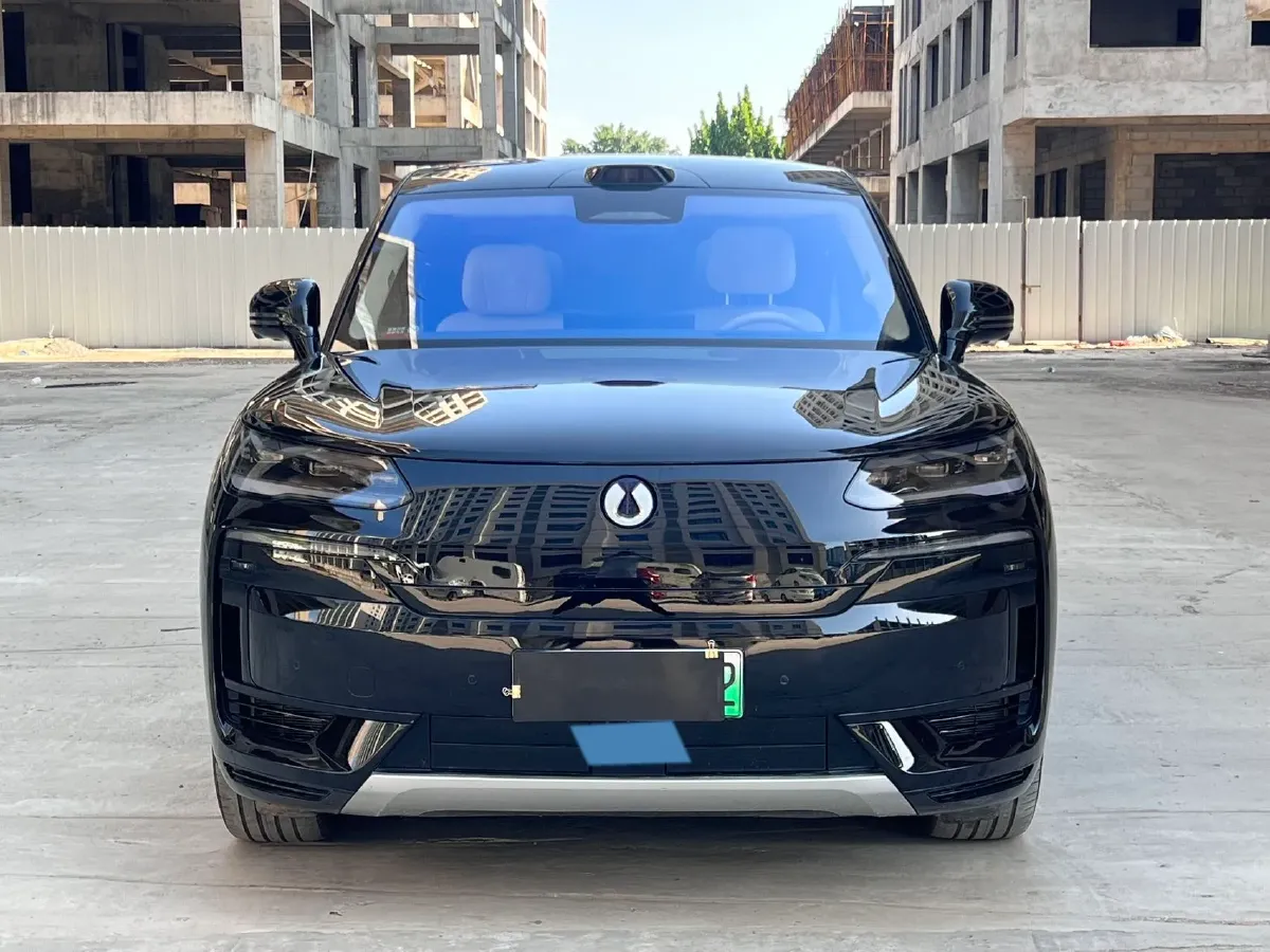2025 Denza DenzaN9 2.0T 207HP L4 E-CVT PHEV,autocango,china used car exporter,china ev exporter,chinese used car exporter,chinese used ev exporter