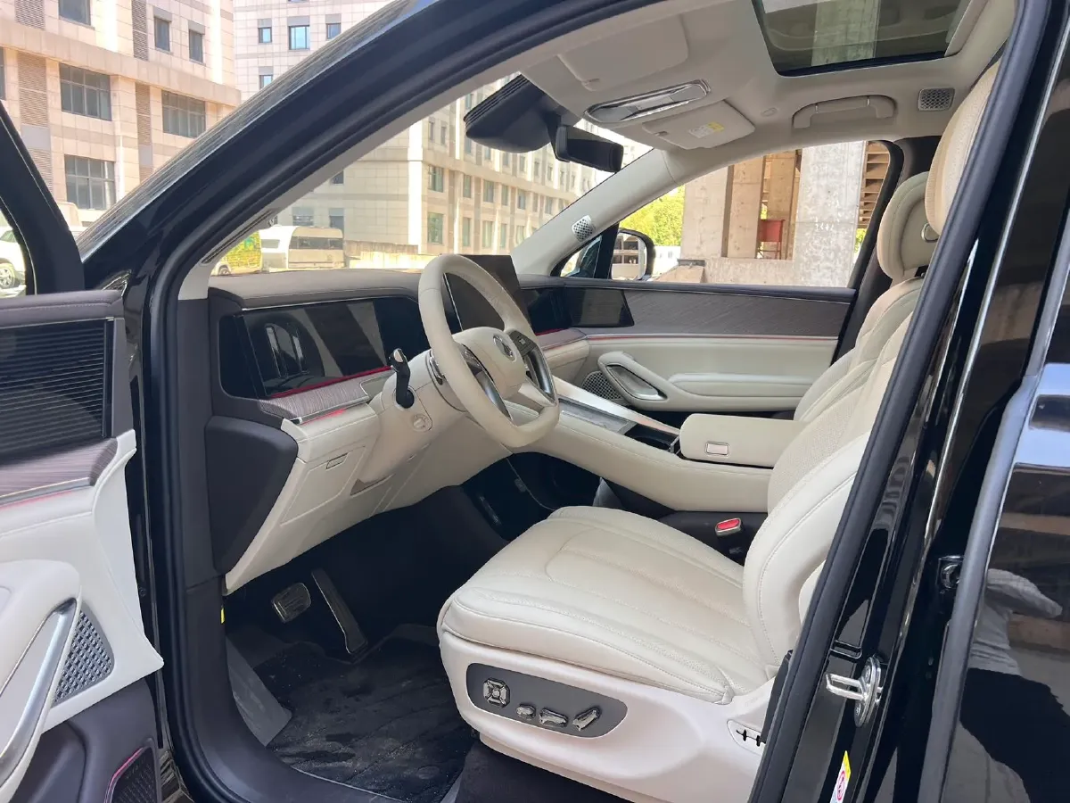 2025 Denza DenzaN9 2.0T 207HP L4 E-CVT PHEV,autocango,china used car exporter,china ev exporter,chinese used car exporter,chinese used ev exporter
