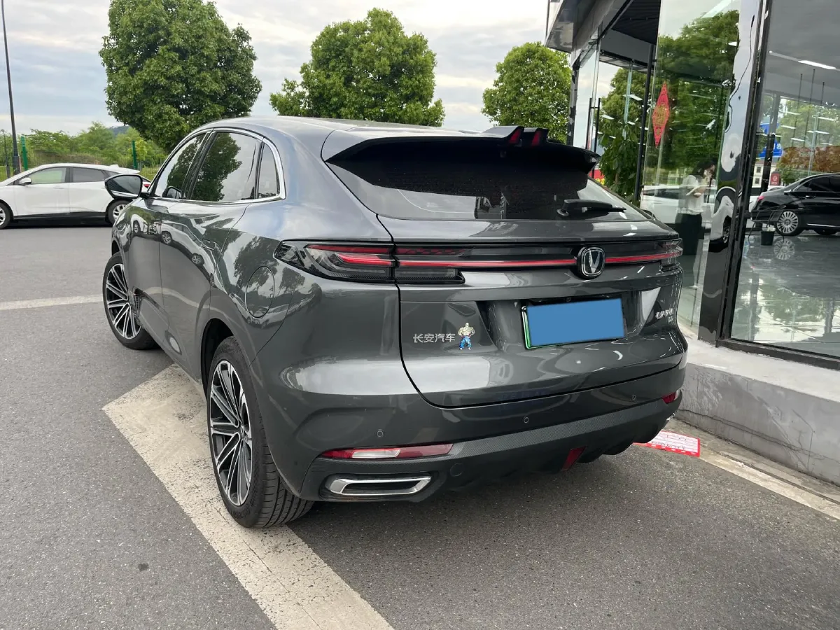 2023 ChangAn UNI-K iDD 1.5T 170HP L4 6TCT PHEV 28.39KWH,autocango,china used car exporter,china ev exporter,chinese used car exporter,chinese used ev exporter