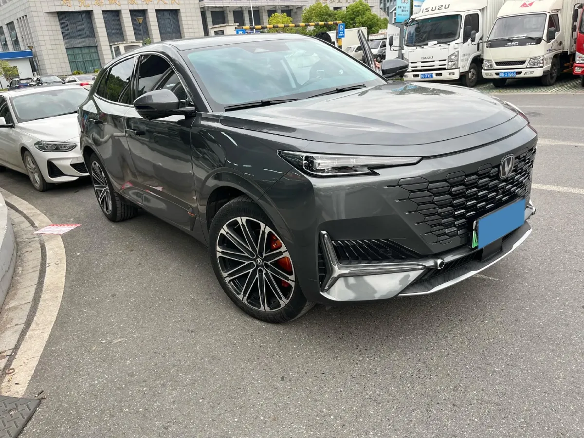 2023 ChangAn UNI-K iDD 1.5T 170HP L4 6TCT PHEV 28.39KWH,autocango,china used car exporter,china ev exporter,chinese used car exporter,chinese used ev exporter