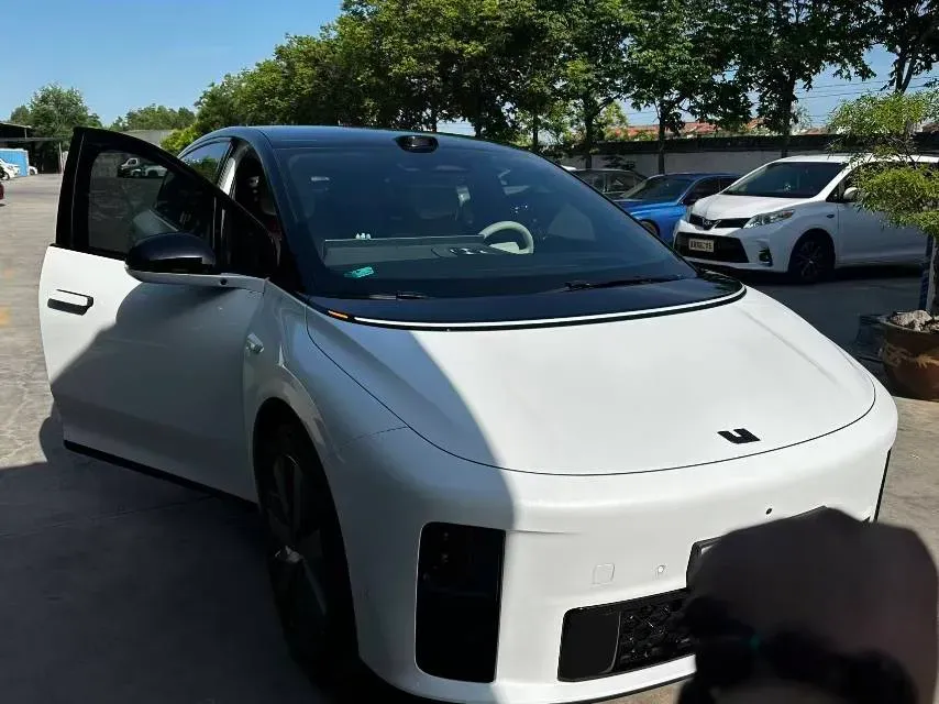 2025 Li i6 BEV,autocango,china used car exporter,china ev exporter,chinese used car exporter,chinese used ev exporter