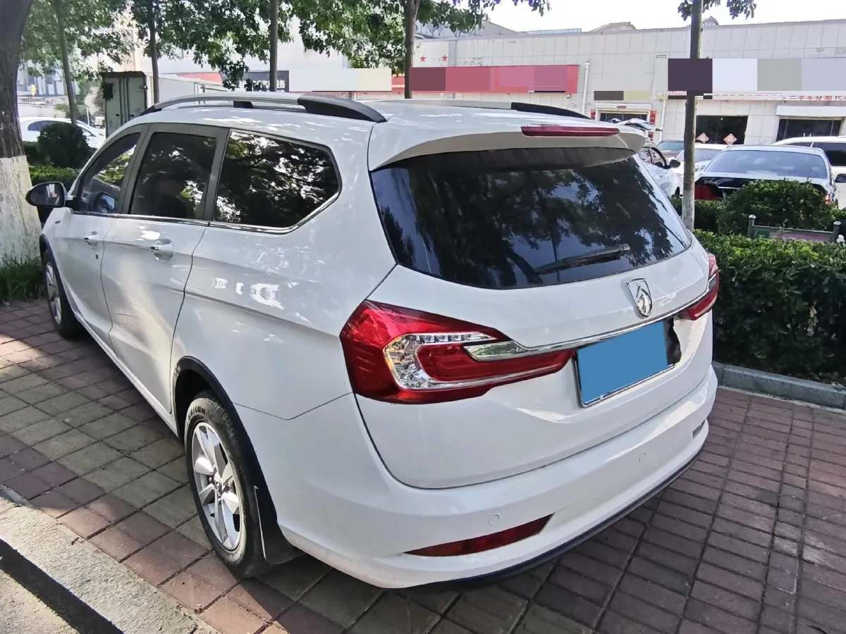 2017 BaoJun 310W 1.5L 112HP L4 6MT,autocango,china used car exporter,china ev exporter,chinese used car exporter,chinese used ev exporter
