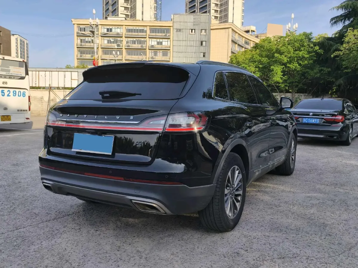 2019 Lincoln Nautilus 2.0T 224HP L4 8AT,autocango,china used car exporter,china ev exporter,chinese used car exporter,chinese used ev exporter