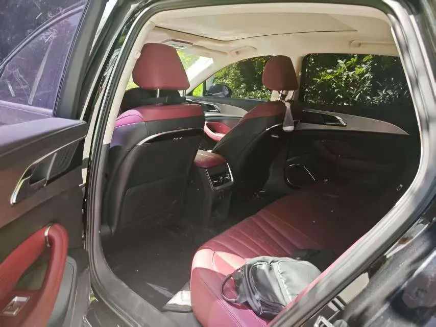 2024 HongQi H5 1.5T 169HP L4 7DCT,autocango,china used car exporter,china ev exporter,chinese used car exporter,chinese used ev exporter