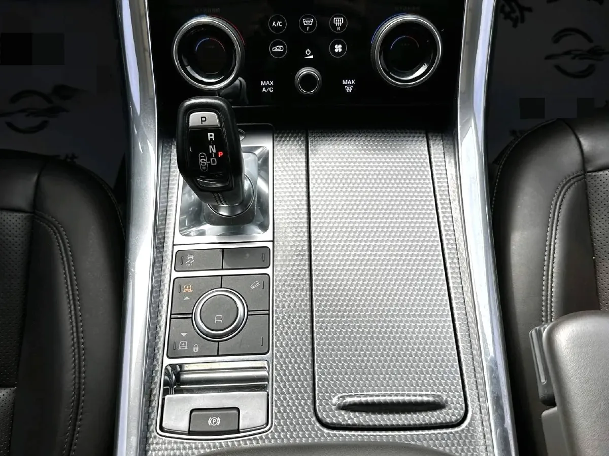 2018 Land Rover Range Rover 3.0T 340HP V6 8AT,autocango,china used car exporter,china ev exporter,chinese used car exporter,chinese used ev exporter