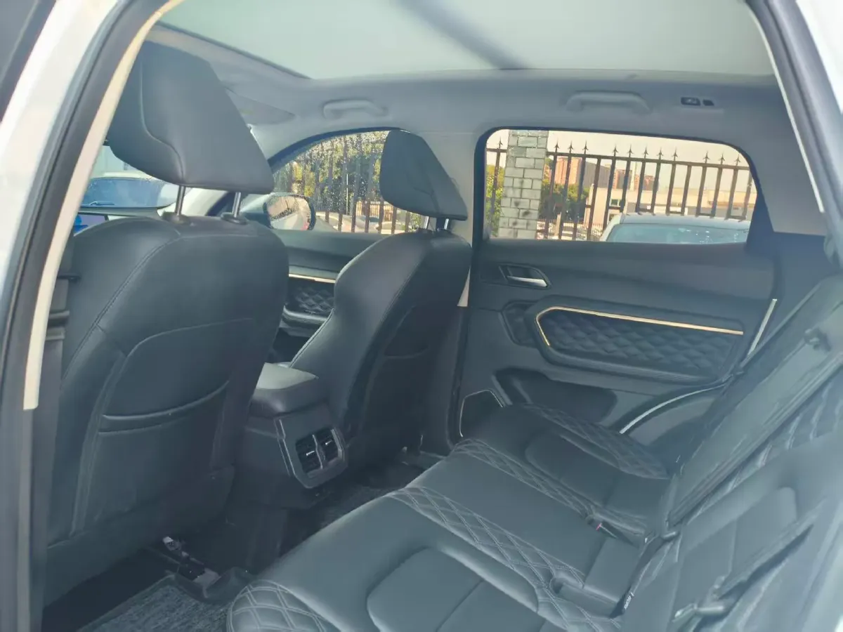 2020 Haval H6 1.5T 169HP L4 7DCT,autocango,china used car exporter,china ev exporter,chinese used car exporter,chinese used ev exporter