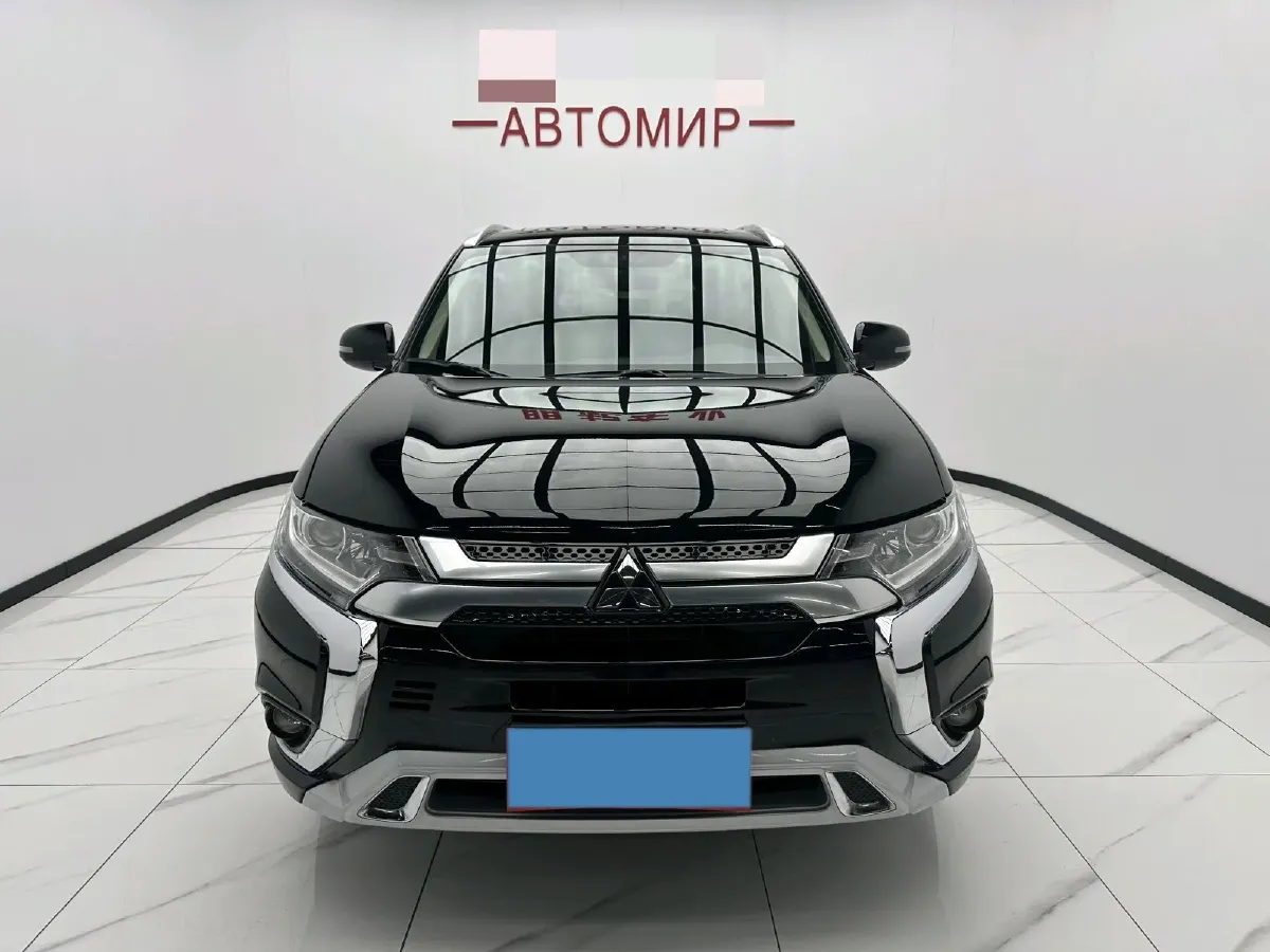 2021 Mitsubishi Outlander 2.0L 166HP L4 CVT,autocango,china used car exporter,china ev exporter,chinese used car exporter,chinese used ev exporter