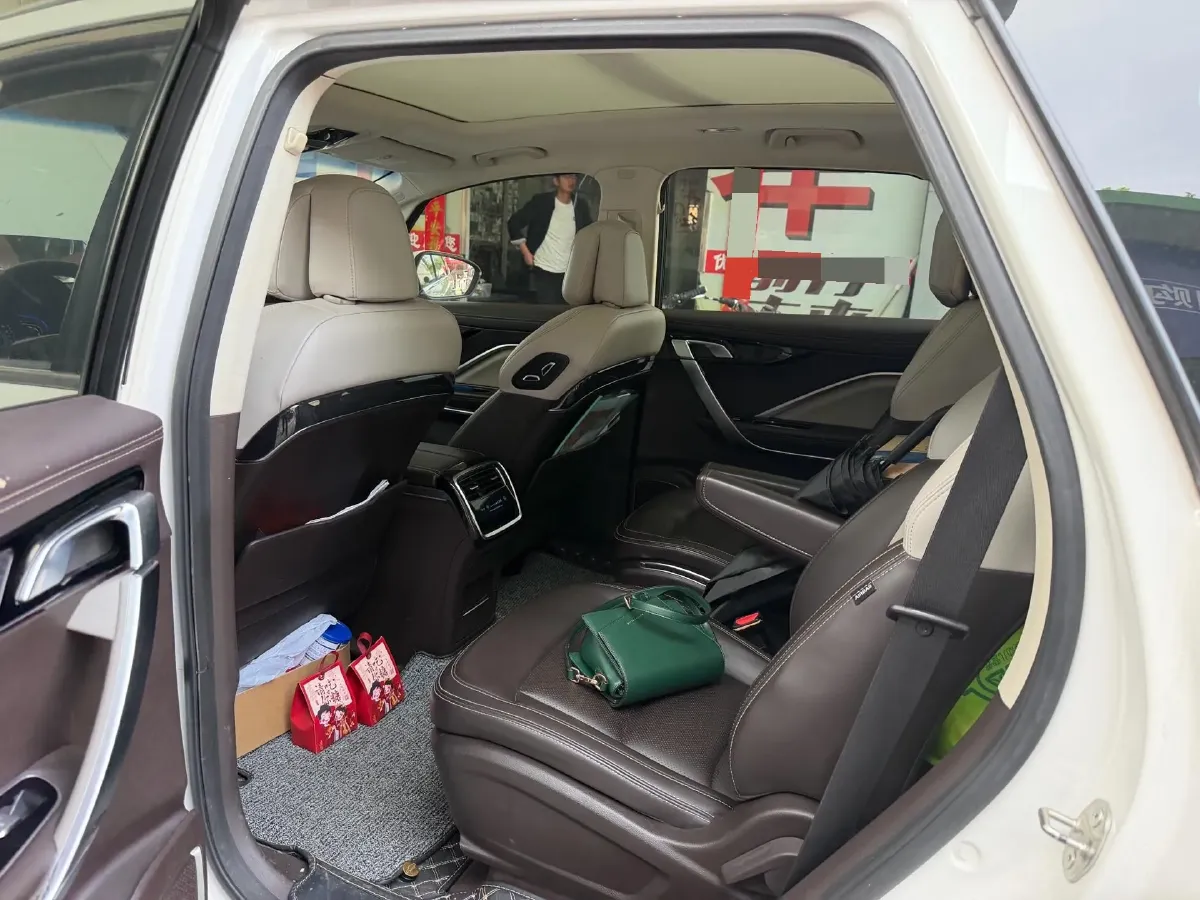 2019 Geely JiaJi 1.5T 177HP L3 7DCT,autocango,china used car exporter,china ev exporter,chinese used car exporter,chinese used ev exporter