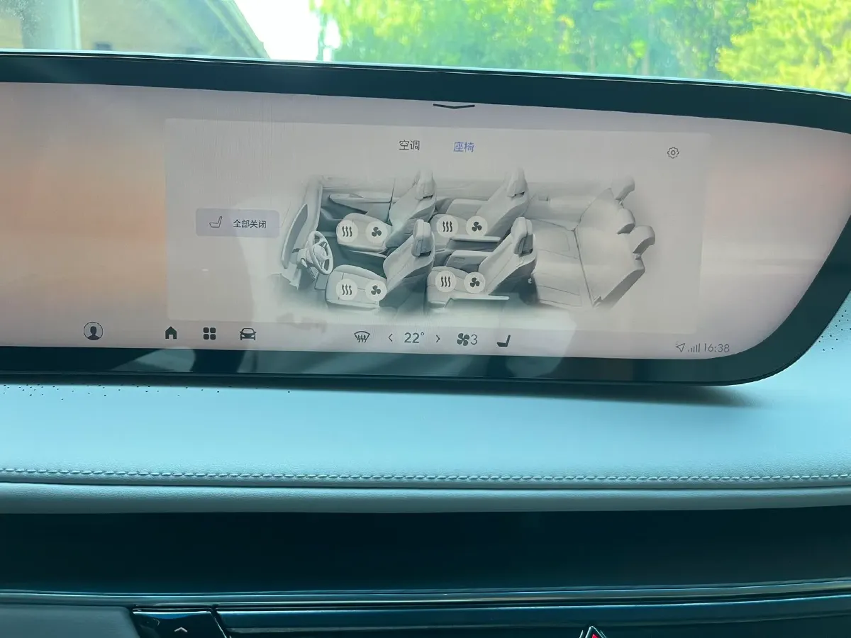 2025 Buick GL8 2.0T 237HP L4 9AT,autocango,china used car exporter,china ev exporter,chinese used car exporter,chinese used ev exporter