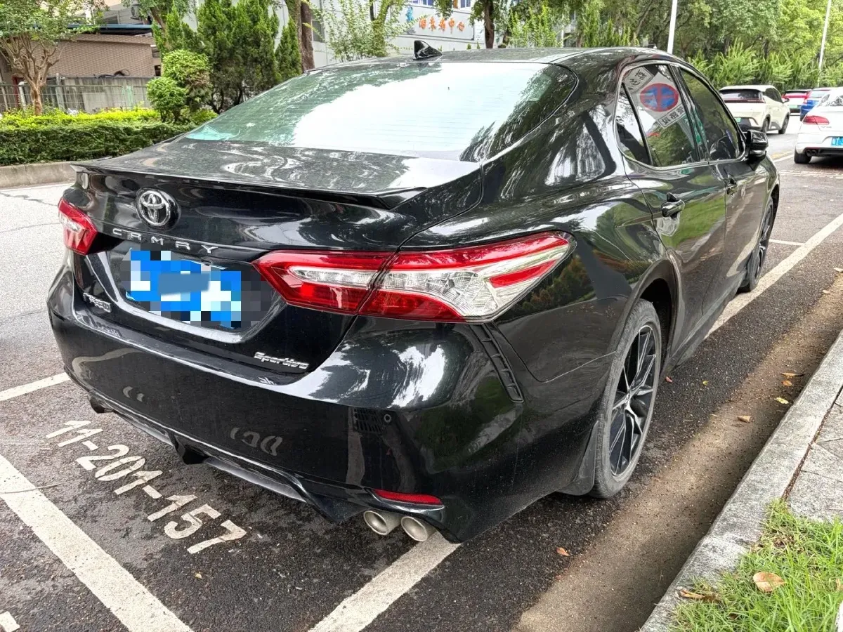 2021 Toyota Camry 2.5L 209HP L4 8AT,autocango,china used car exporter,china ev exporter,chinese used car exporter,chinese used ev exporter