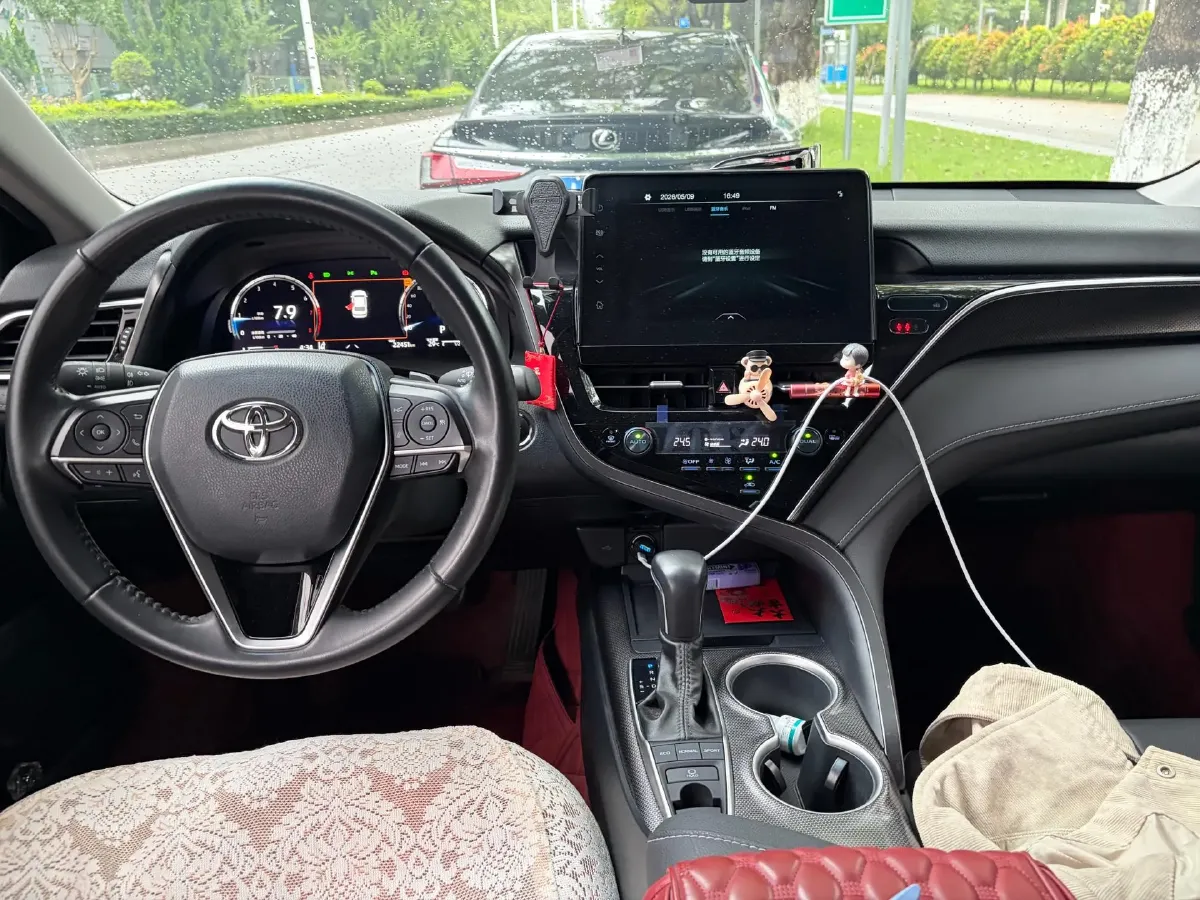 2021 Toyota Camry 2.5L 209HP L4 8AT,autocango,china used car exporter,china ev exporter,chinese used car exporter,chinese used ev exporter