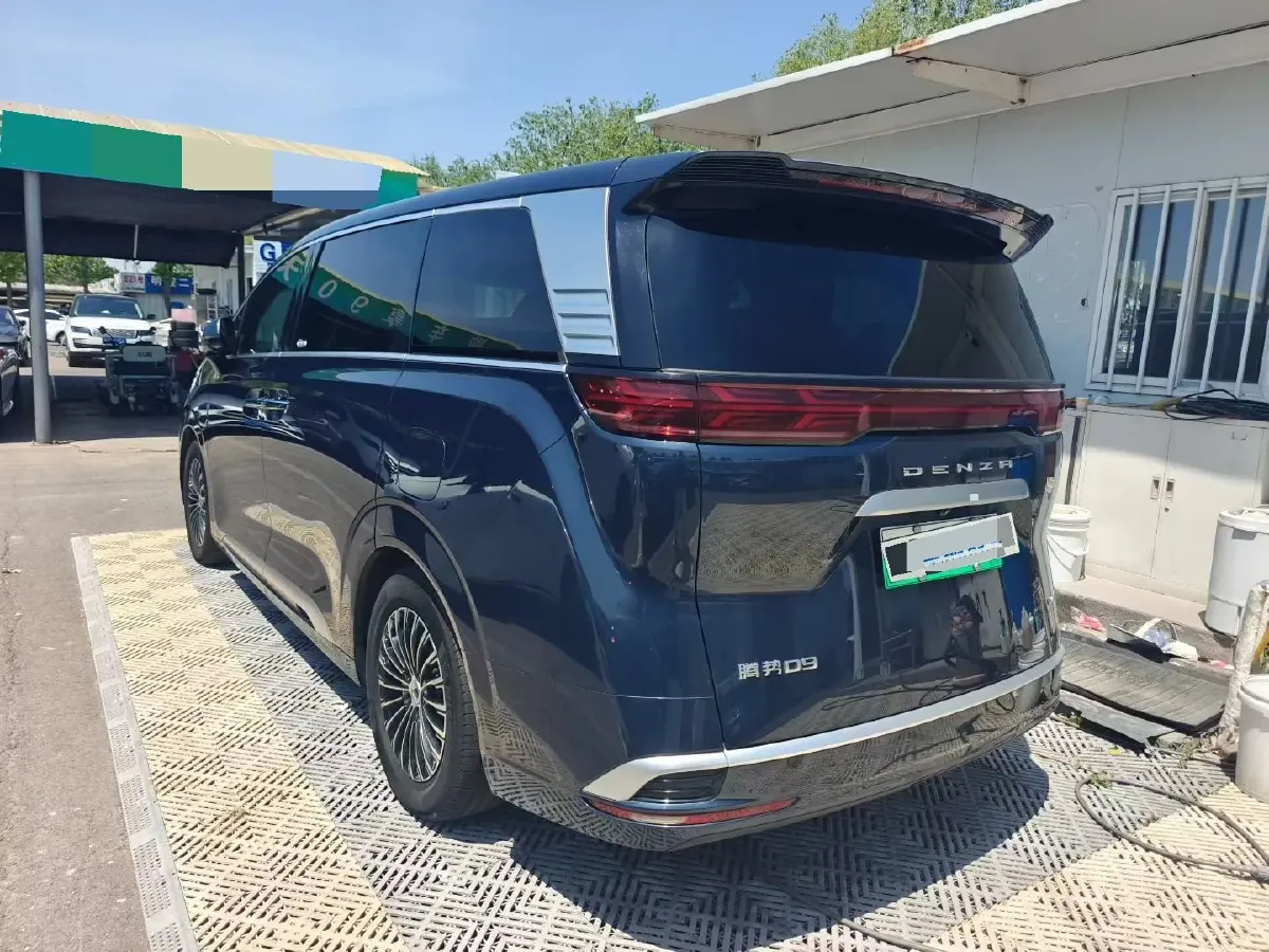 2022 HongQi HS7 3.0T 337HP V6 8AT,autocango,china used car exporter,china ev exporter,chinese used car exporter,chinese used ev exporter