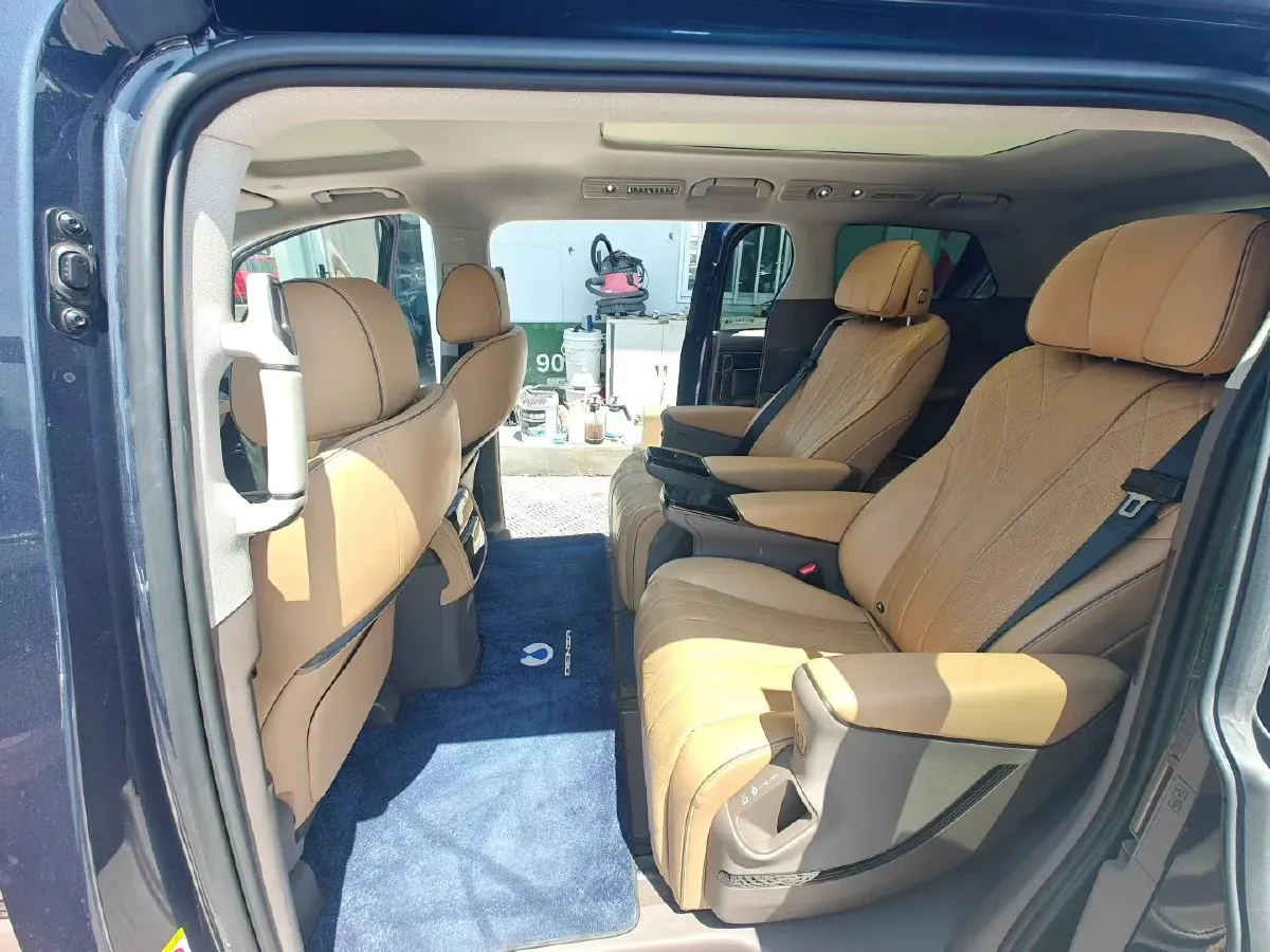 2022 HongQi HS7 3.0T 337HP V6 8AT,autocango,china used car exporter,china ev exporter,chinese used car exporter,chinese used ev exporter