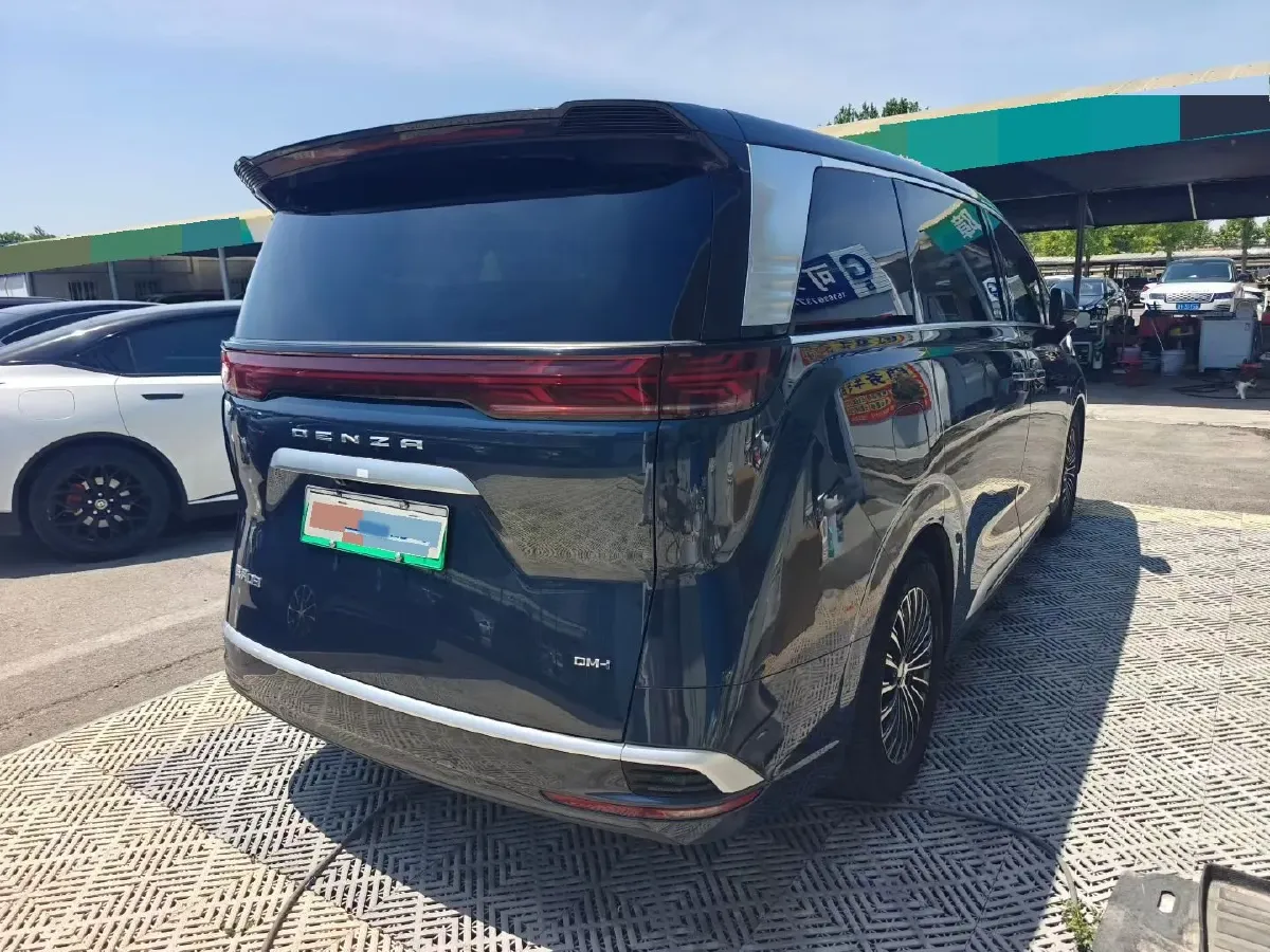 2022 HongQi HS7 3.0T 337HP V6 8AT,autocango,china used car exporter,china ev exporter,chinese used car exporter,chinese used ev exporter