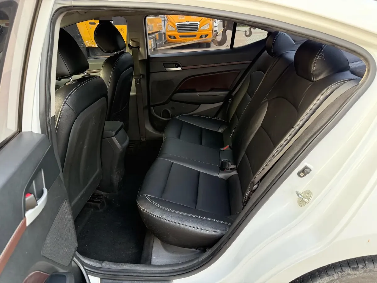 2016 Hyundai Elantra 1.6L 130HP L4 6AT,autocango,china used car exporter,china ev exporter,chinese used car exporter,chinese used ev exporter