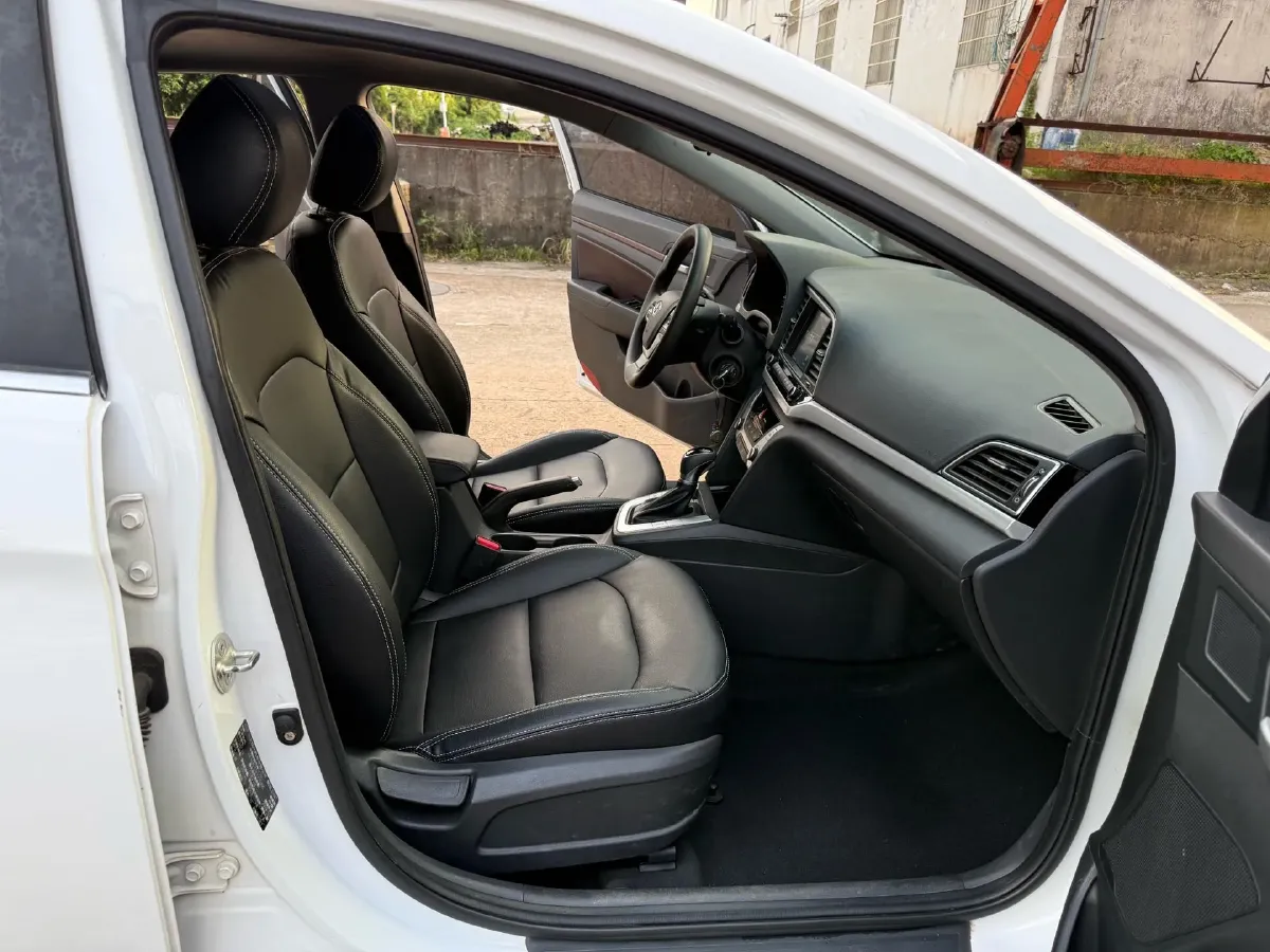 2016 Hyundai Elantra 1.6L 130HP L4 6AT,autocango,china used car exporter,china ev exporter,chinese used car exporter,chinese used ev exporter