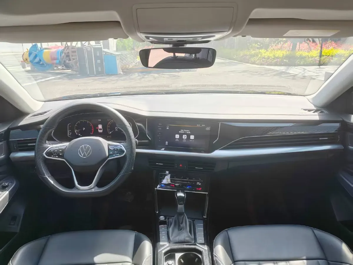 2023 Volkswagen Passat 2.0T 186HP L4 7DCT,autocango,china used car exporter,china ev exporter,chinese used car exporter,chinese used ev exporter