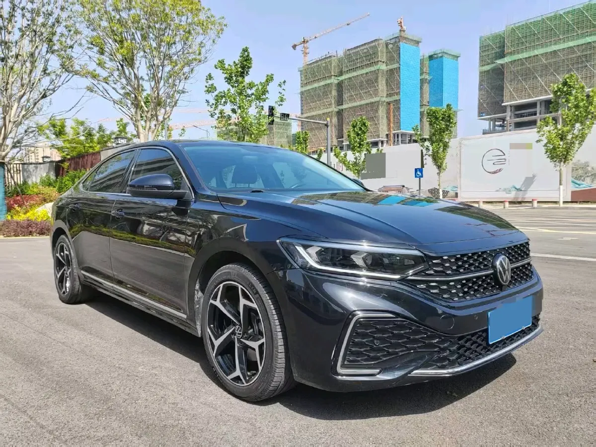 2023 Volkswagen Passat 2.0T 186HP L4 7DCT,autocango,china used car exporter,china ev exporter,chinese used car exporter,chinese used ev exporter