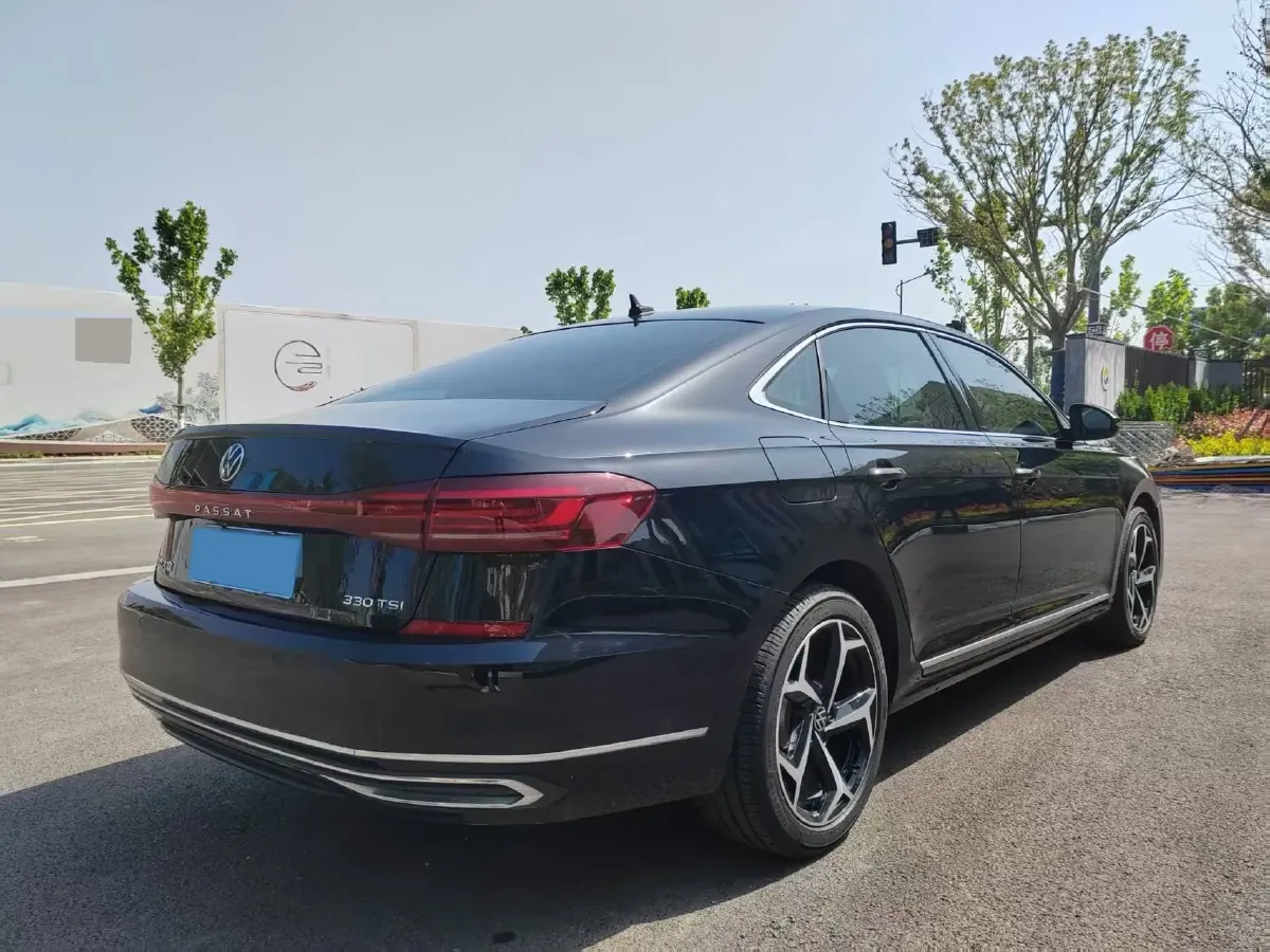 2023 Volkswagen Passat 2.0T 186HP L4 7DCT,autocango,china used car exporter,china ev exporter,chinese used car exporter,chinese used ev exporter
