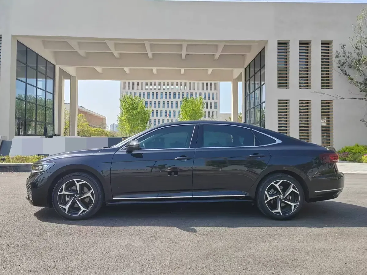 2023 Volkswagen Passat 2.0T 186HP L4 7DCT,autocango,china used car exporter,china ev exporter,chinese used car exporter,chinese used ev exporter