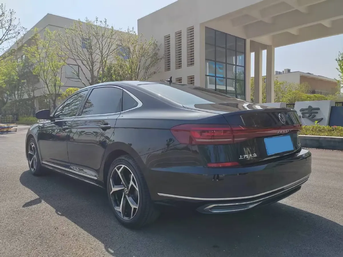 2023 Volkswagen Passat 2.0T 186HP L4 7DCT,autocango,china used car exporter,china ev exporter,chinese used car exporter,chinese used ev exporter