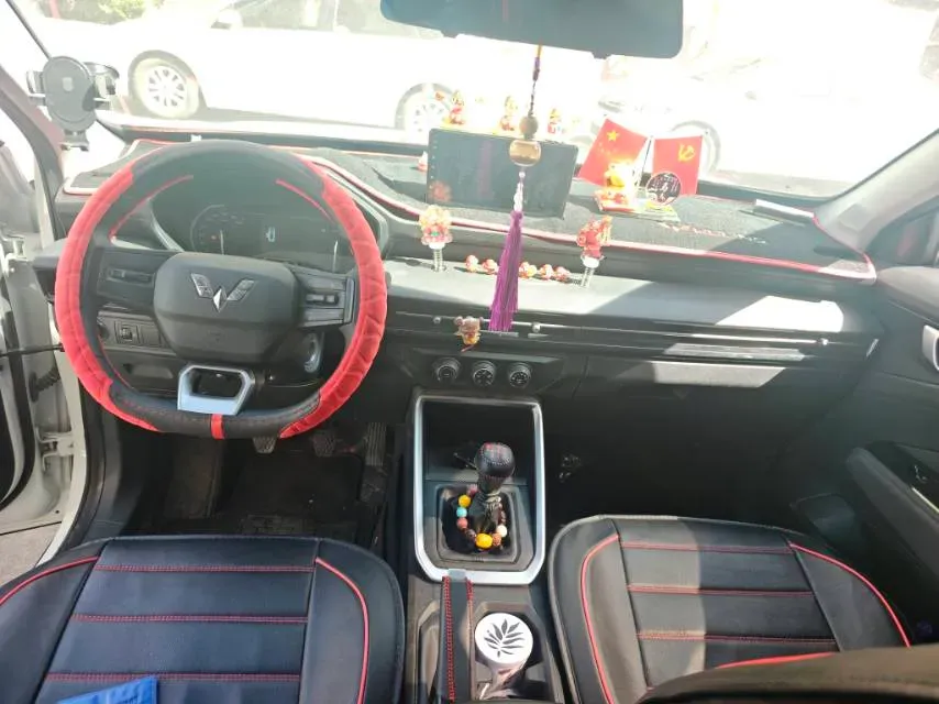 2022 WuLing XingChi 1.5L 99HP L4 6MT,autocango,china used car exporter,china ev exporter,chinese used car exporter,chinese used ev exporter