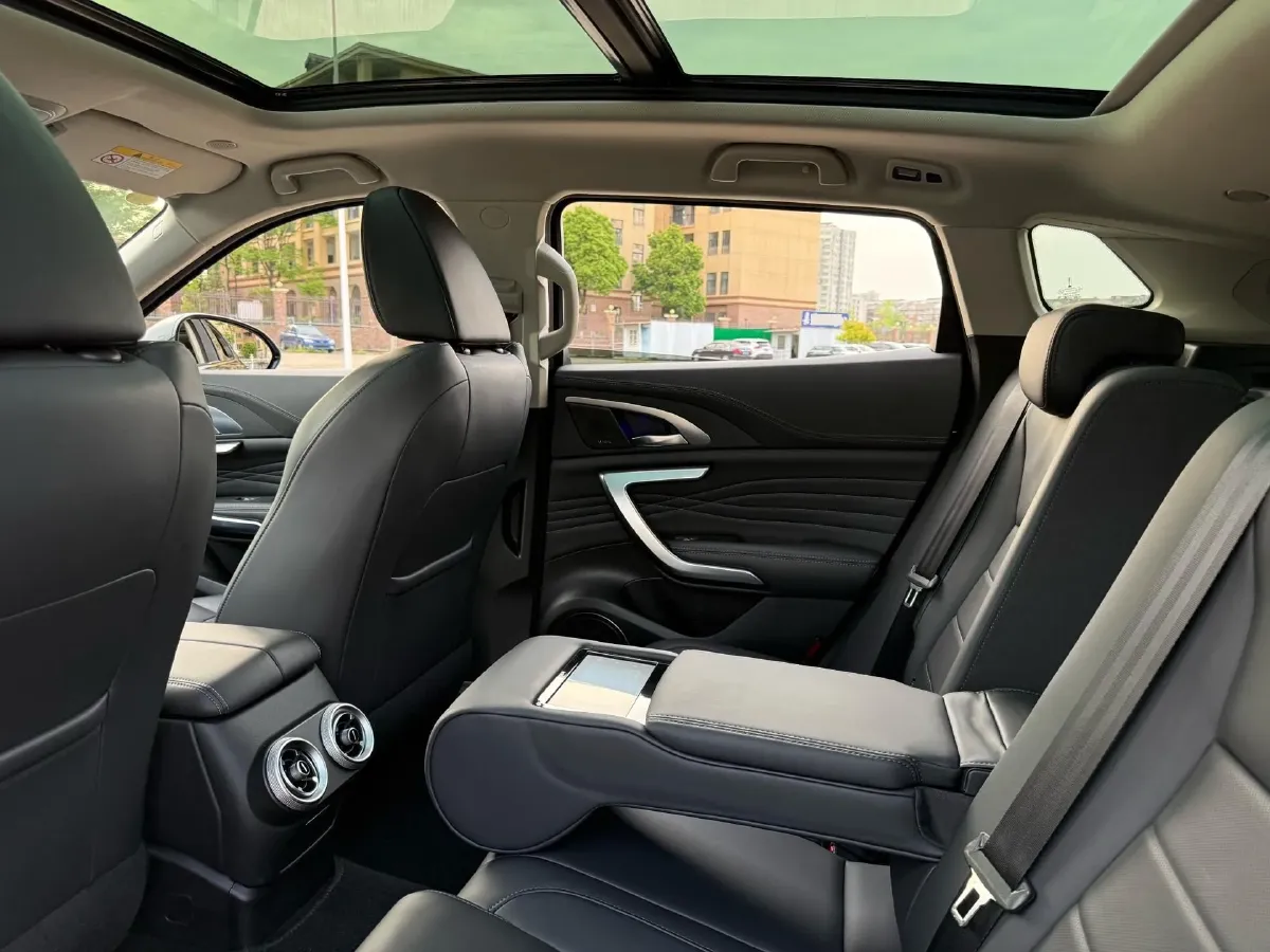 2021 WEY VV7 2.0T 227HP L4 7DCT,autocango,china used car exporter,china ev exporter,chinese used car exporter,chinese used ev exporter